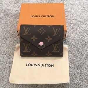 Authentic NEW Louis Vuitton VICTORINE WALLET.
